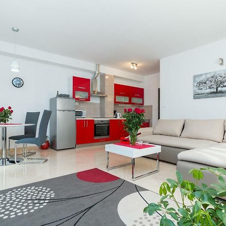 Apartment Jurasin Kastela Bagian luar foto