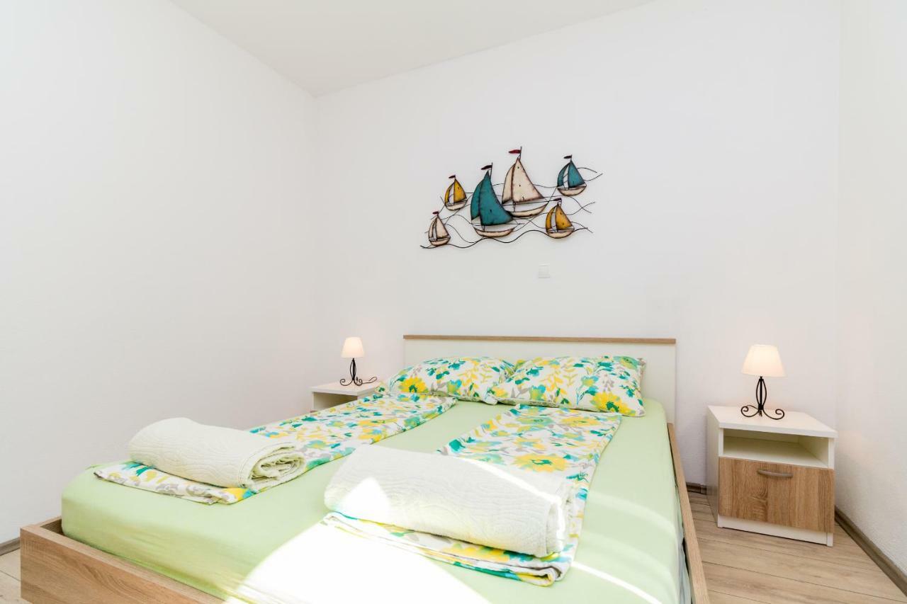 Apartment Jurasin Kastela Bagian luar foto