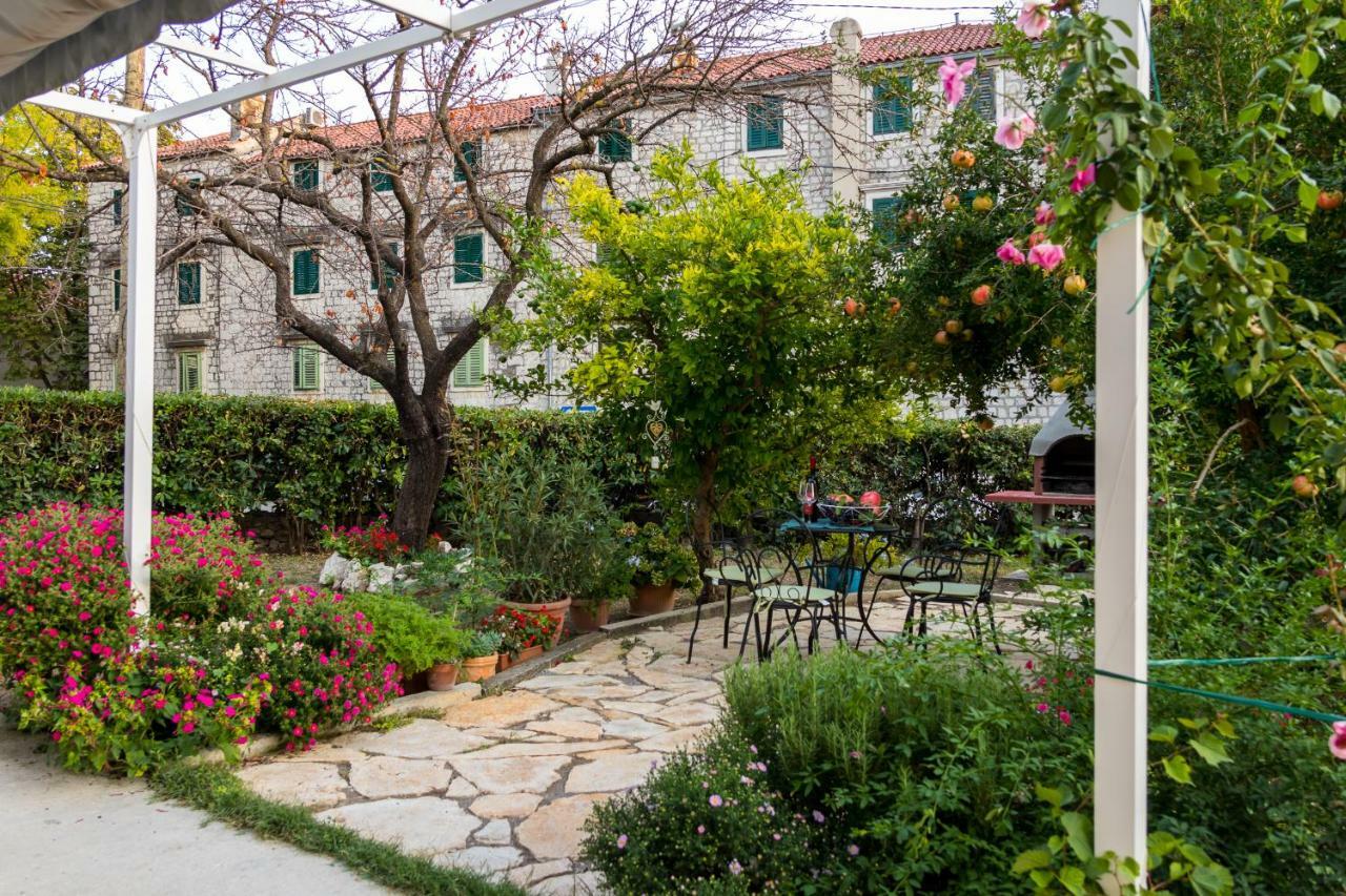 Apartment Jurasin Kastela Bagian luar foto